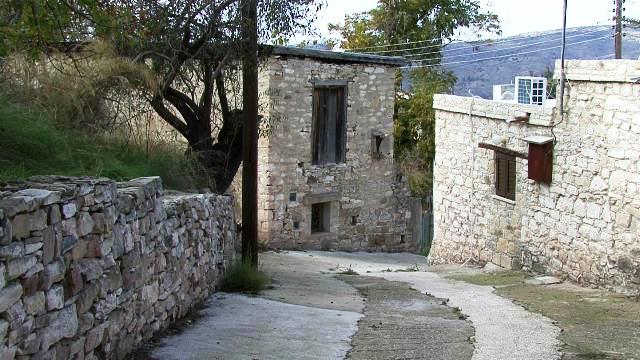 More images of Kelokedara Village